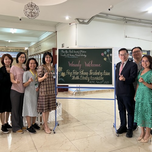 2023年2月28日拜訪胡志明范玉石醫學大學，拜訪護理學院，以及觀摩醫學系上課的情形