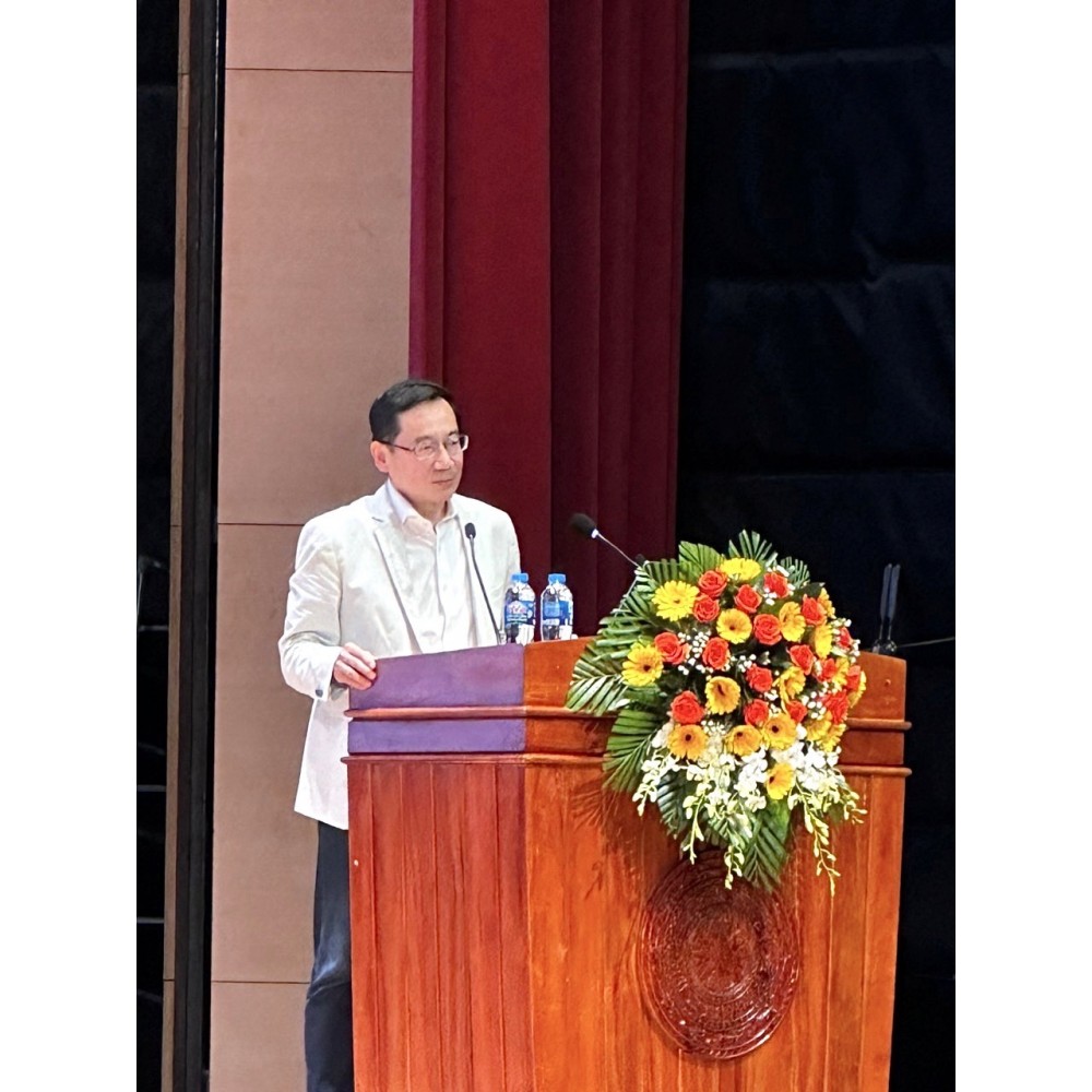 2024年7月12日本會張理事長受邀聯合國際醫學會議，擔任首位大會演講plenary lecture ｢AI提供更優秀醫療服務」