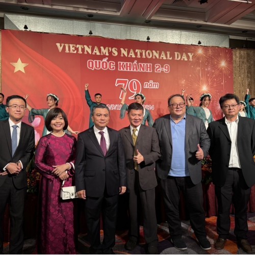 2024年08月30日  本會由賴彥呈顧問、蔡定諺顧問等代表出席越南社會主義共和國79年國慶大會