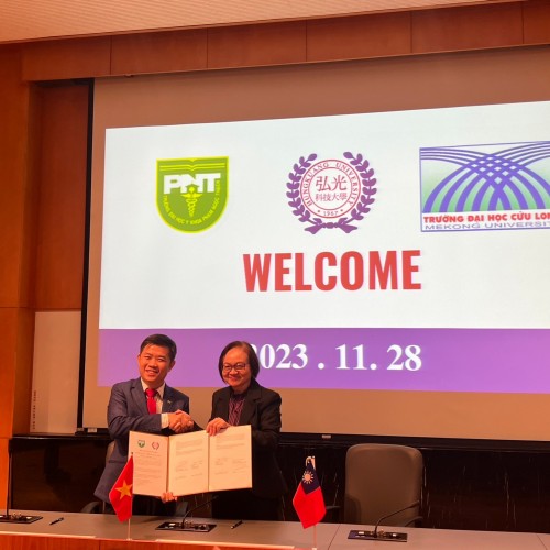 2023年11月28日  本會邀請越南胡志明范玉石醫學大學拜訪弘光科技大學並簽約雙邊合作備忘錄