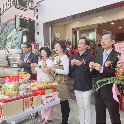 2024年2月21日本會顧問劉靜怡董事長在新竹成立明悅精品牙醫診所旗艦店盛大開幕