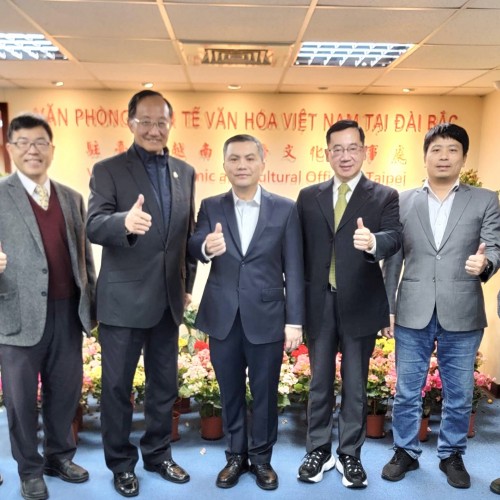 2024日3月1日 本會理事長與蔡定諺顧問3月1日陪同福智文教基金會郭基瑞執行長、蔡淵輝副執行長等一行拜會越南駐台北文化經濟代表處武代表